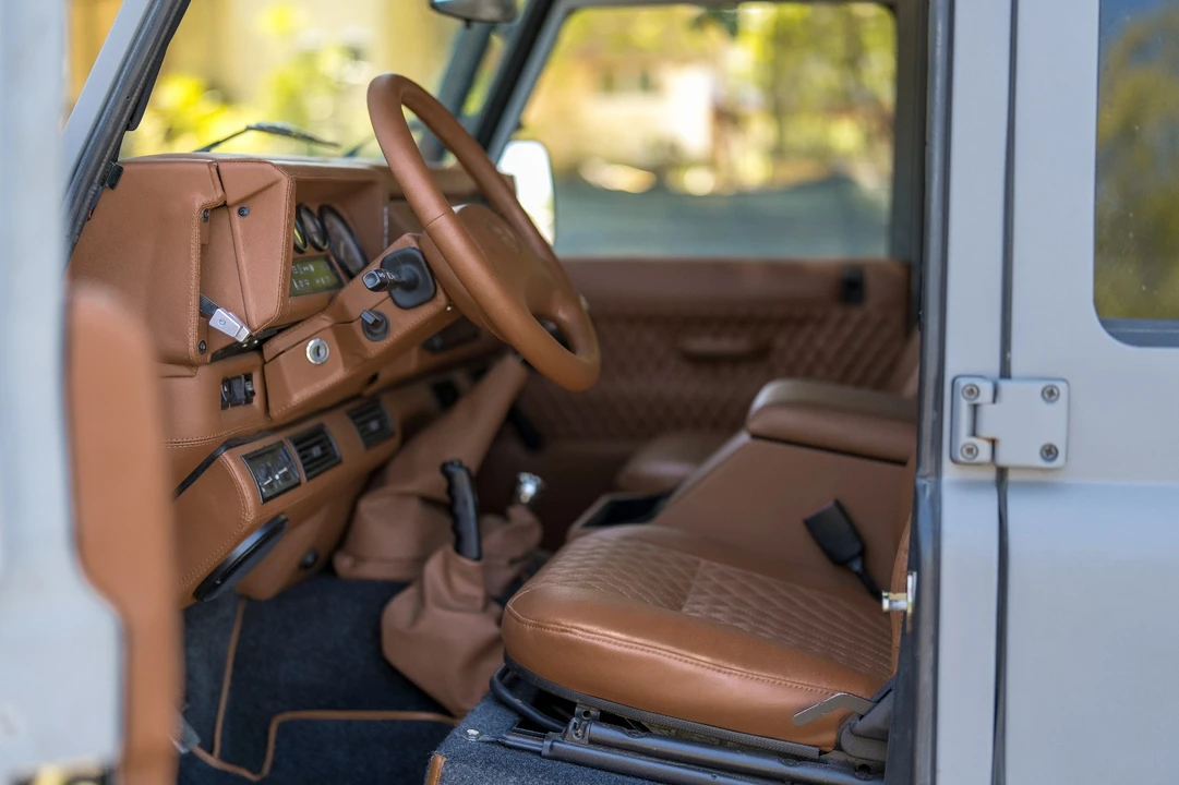 1997 Land Rover Defender 110 - Image 21 of 31