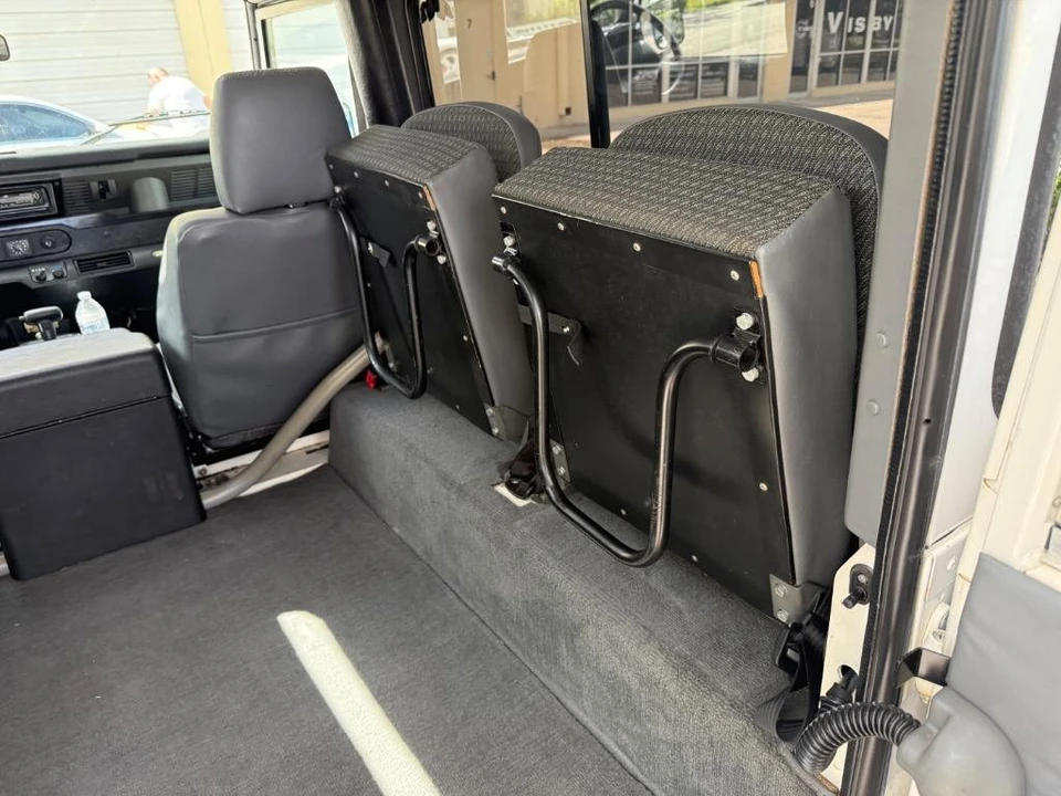 1997 Land Rover Defender 90 - Image 13 of 19