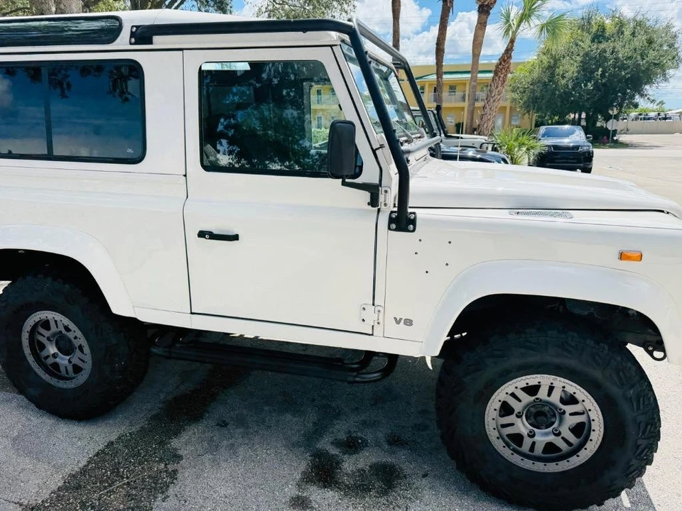 1997 Land Rover Defender 90 - Image 5 of 19