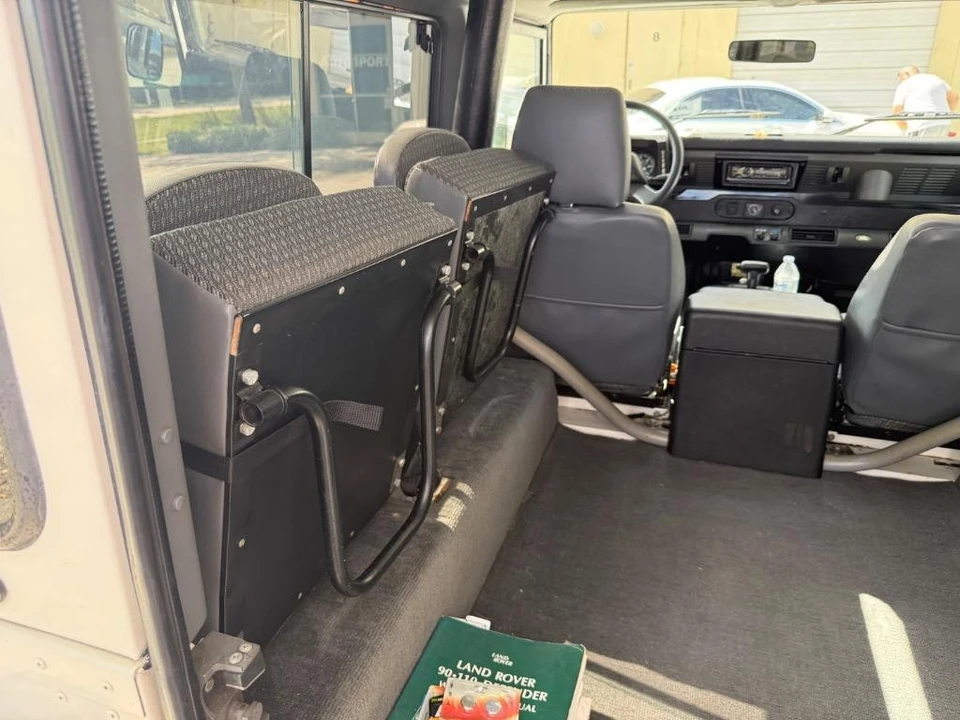 1997 Land Rover Defender 90 - Image 12 of 19