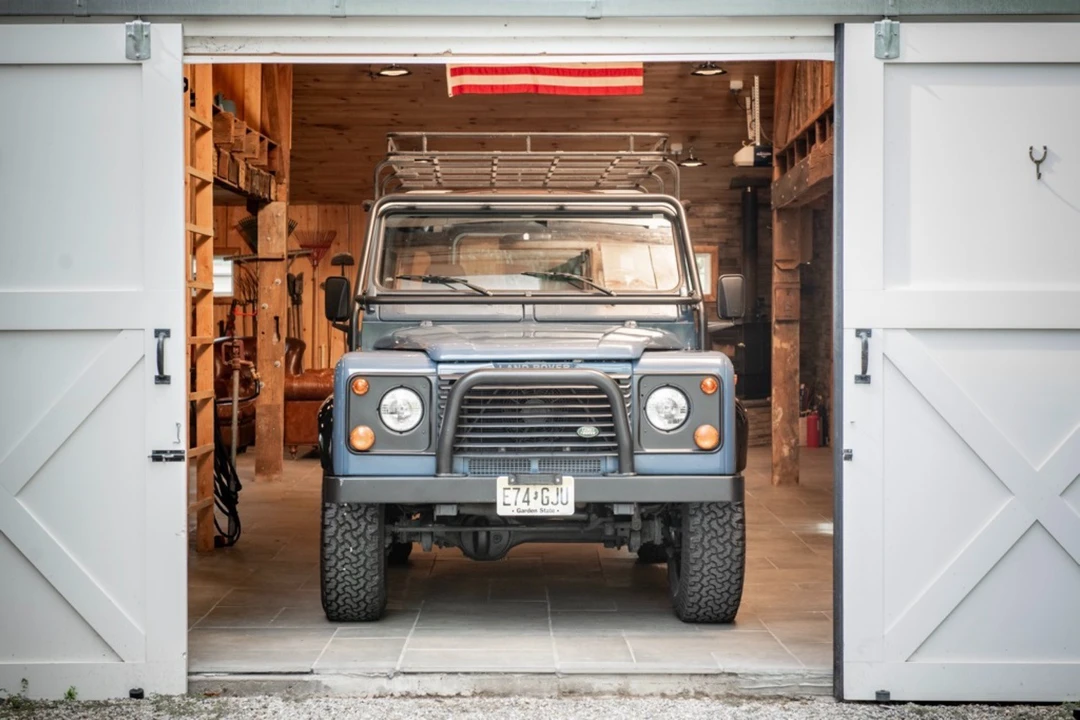 1997 Land Rover Defender 90 - Image 2 of 31