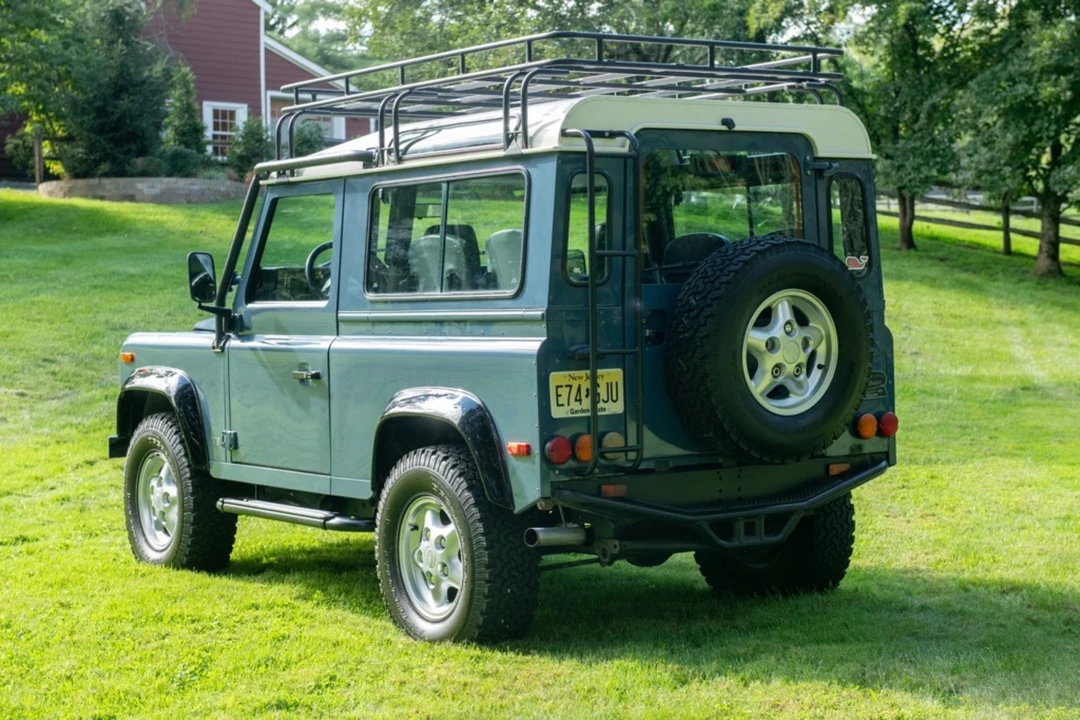 1997 Land Rover Defender 90 - Image 9 of 31