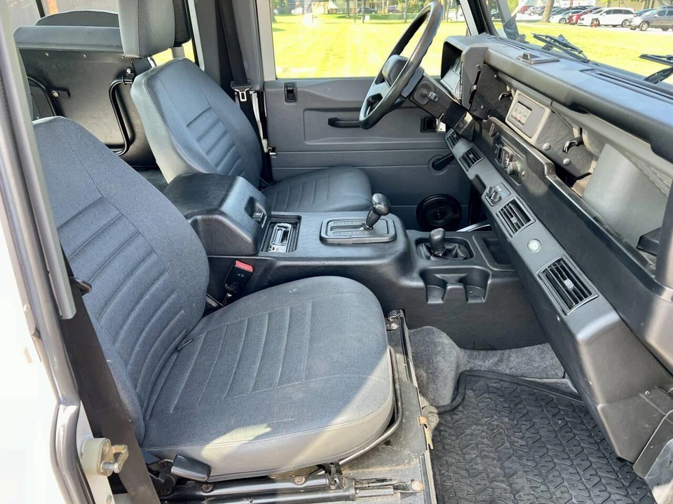 1997 Land Rover Defender - Image 20 of 26
