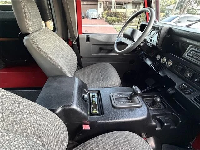 1997 Land Rover Defender - Image 11 of 15
