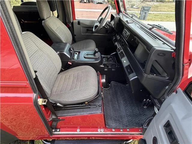1997 Land Rover Defender - Image 8 of 15