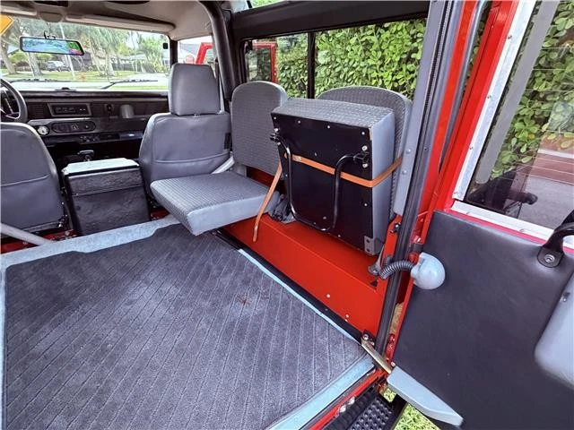 1997 Land Rover Defender - Image 9 of 15