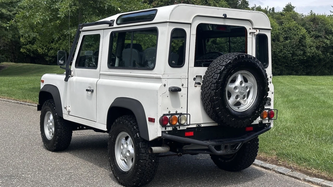 1997 Land Rover Defender - Image 24 of 31