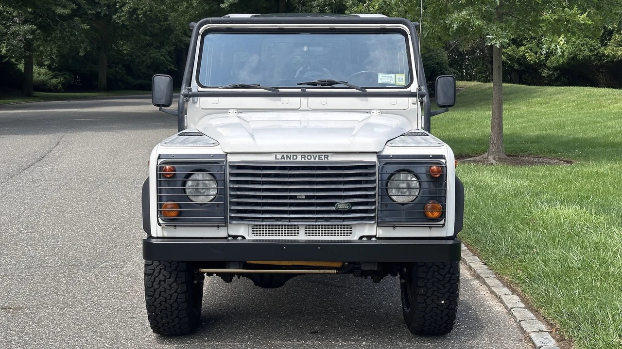 1997 Land Rover Defender - Image 3 of 31