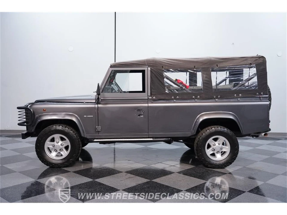 1997 Land Rover Defender - Image 2 of 31