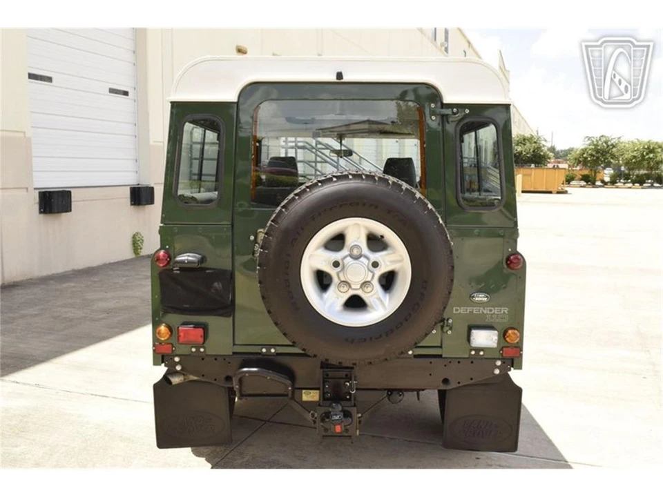 1997 Land Rover Defender - Image 10 of 31