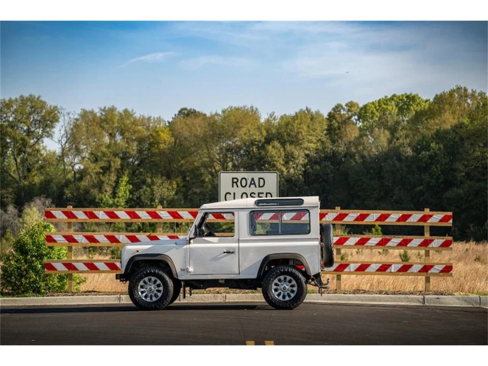 1997 Land Rover Defender - Image 2 of 31