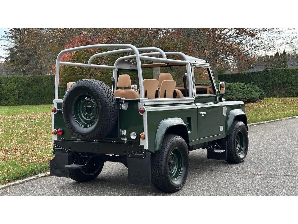 1997 Land Rover Defender - Image 8 of 31