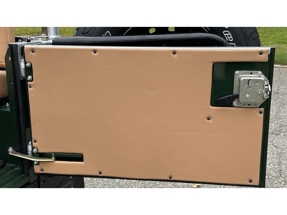 1997 Land Rover Defender - Image 19 of 31