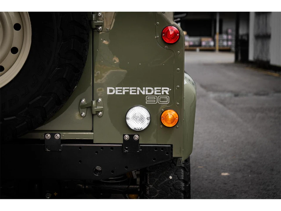 1997 Land Rover Defender - Image 16 of 31