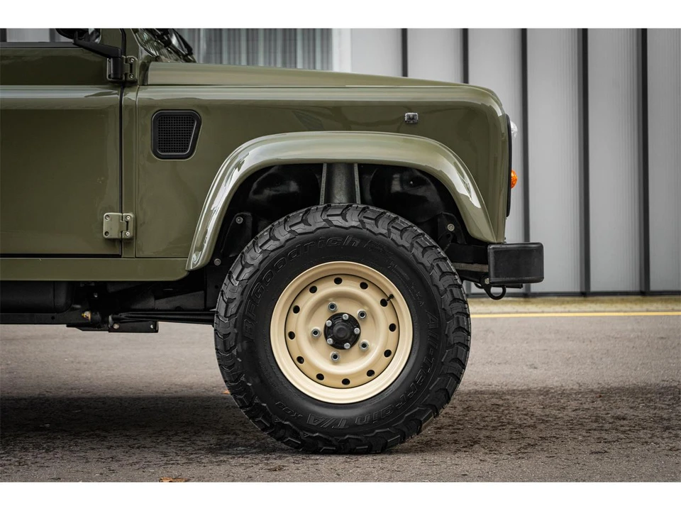 1997 Land Rover Defender - Image 12 of 31