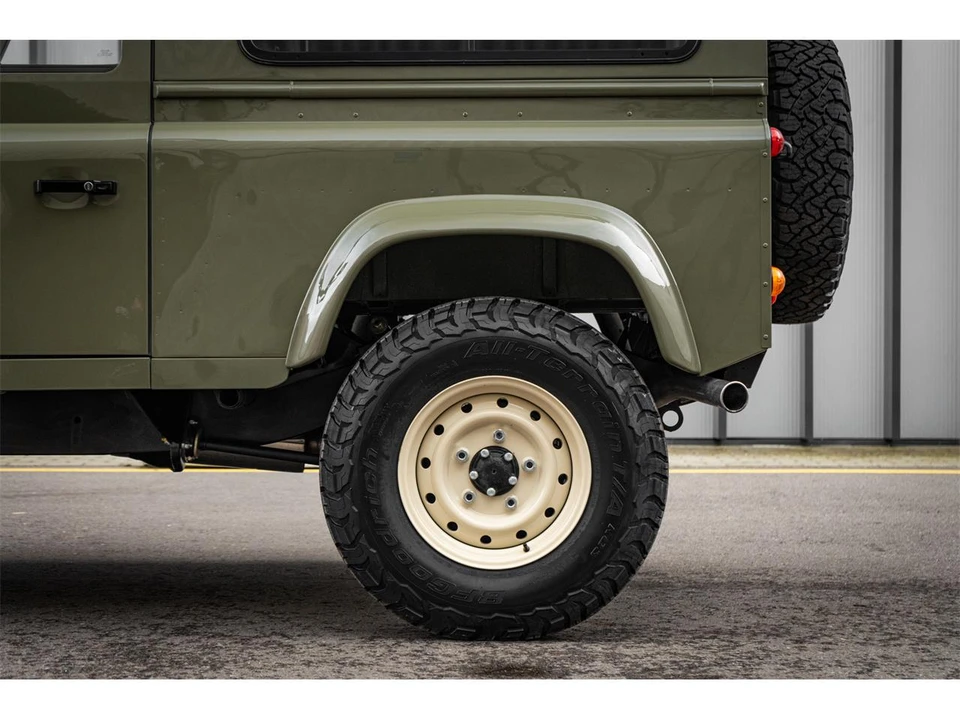 1997 Land Rover Defender - Image 13 of 31
