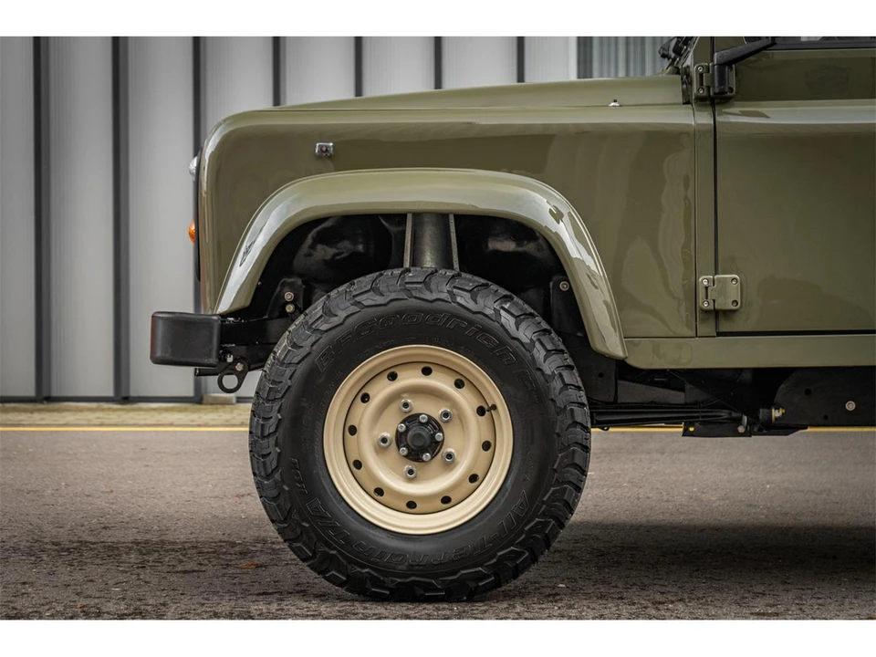 1997 Land Rover Defender - Image 15 of 31