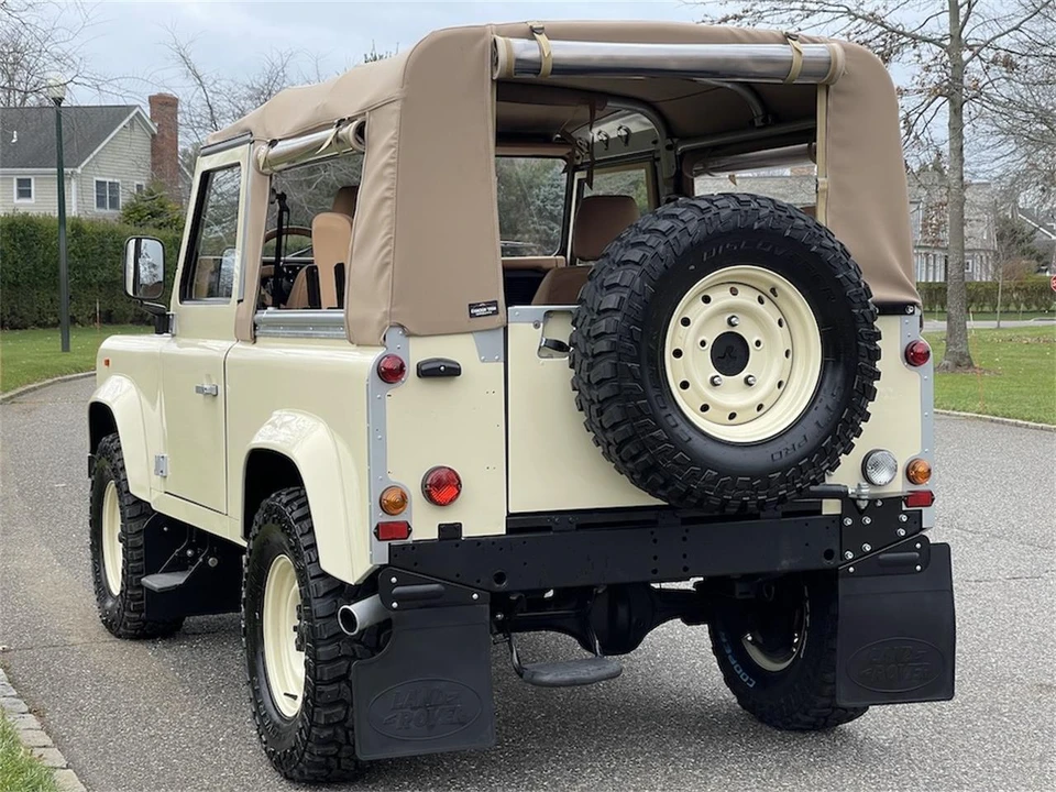 1997 Land Rover Defender - Image 8 of 31