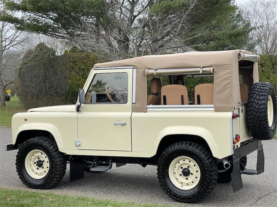 1997 Land Rover Defender - Image 11 of 31