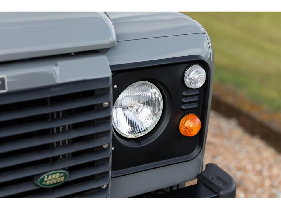 1997 Land Rover Defender - Image 6 of 31
