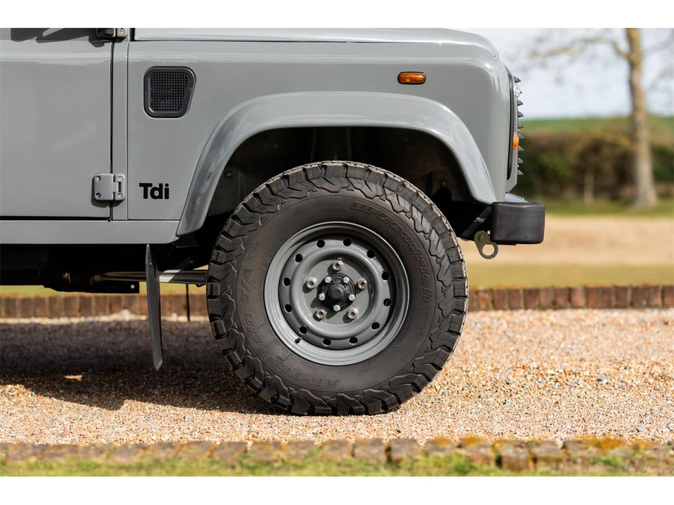 1997 Land Rover Defender - Image 13 of 31