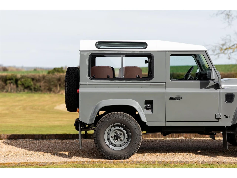 1997 Land Rover Defender - Image 14 of 31