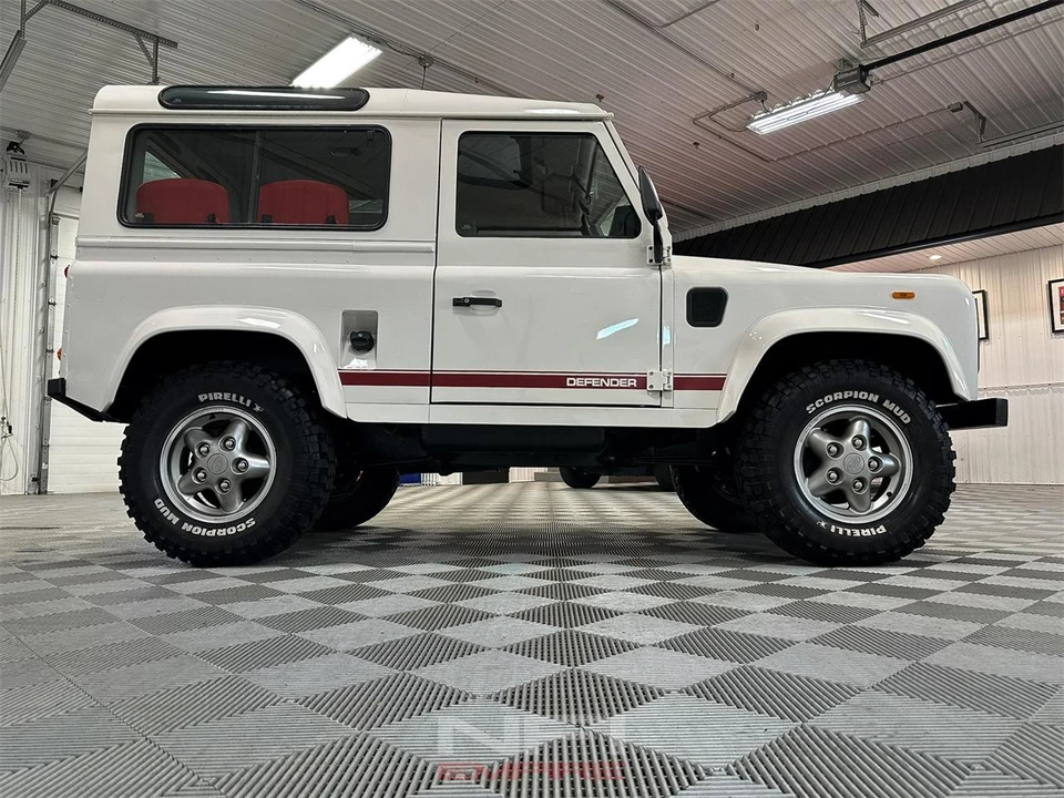 1997 Land Rover Defender - Image 17 of 31