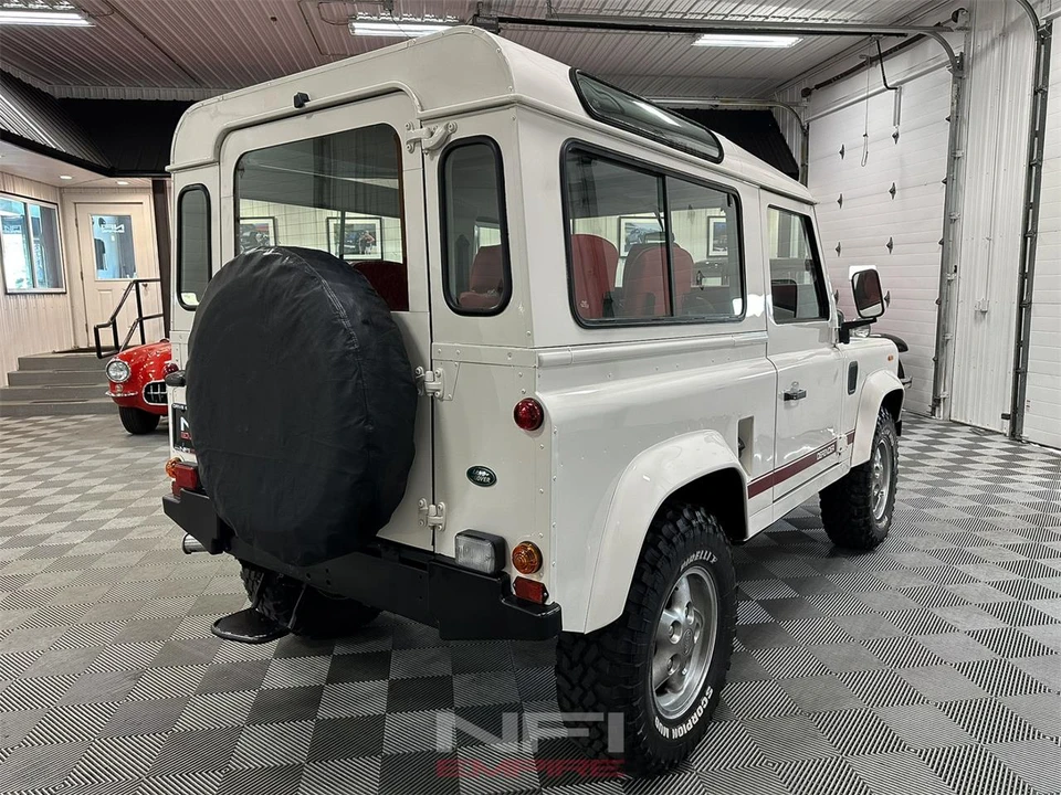1997 Land Rover Defender - Image 8 of 31