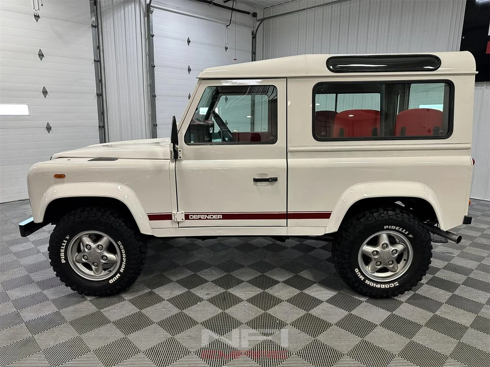 1997 Land Rover Defender - Image 2 of 31
