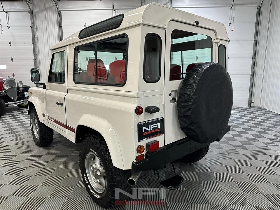 1997 Land Rover Defender - Image 10 of 31