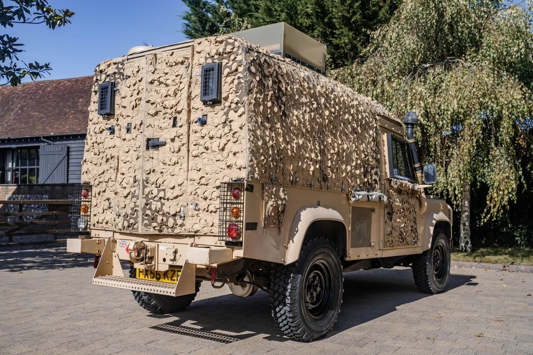1997 Land Rover Defender 110 - Image 27 of 30