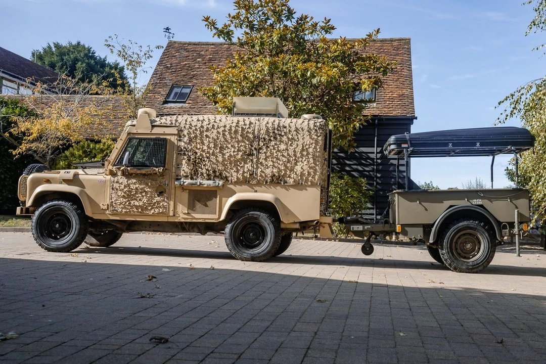 1997 Land Rover Defender 110 - Image 3 of 30