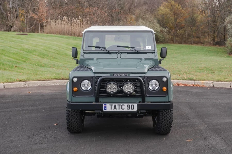 1997 Land Rover Defender 110 - Image 4 of 31