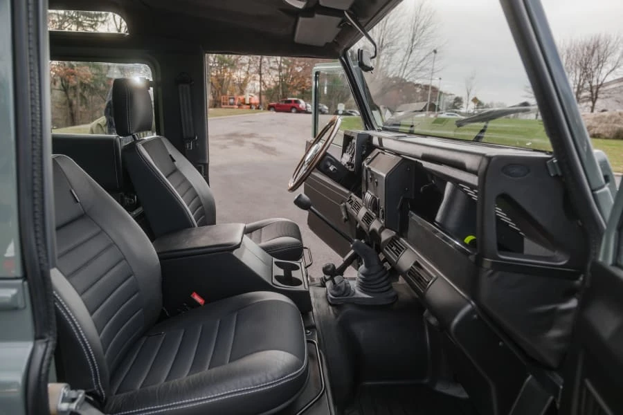 1997 Land Rover Defender 110 - Image 29 of 31