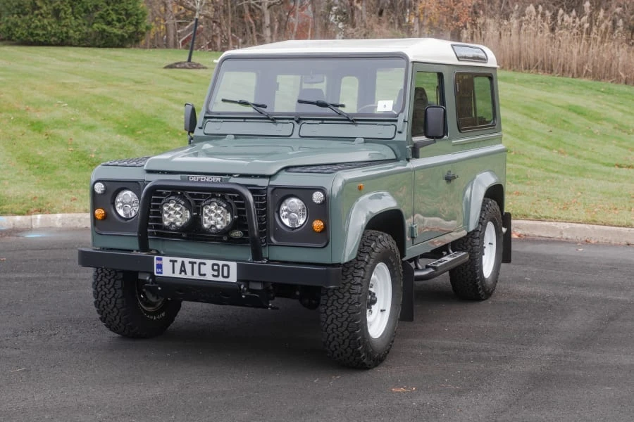 1997 Land Rover Defender 110 - Image 6 of 31