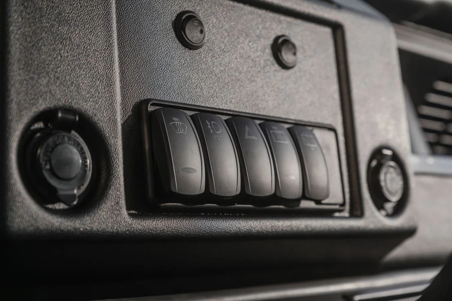 1997 Land Rover Defender 110 - Image 20 of 31