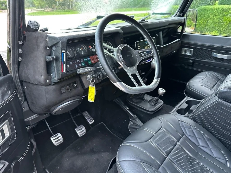 1997 Land Rover Defender 90 - Image 14 of 31