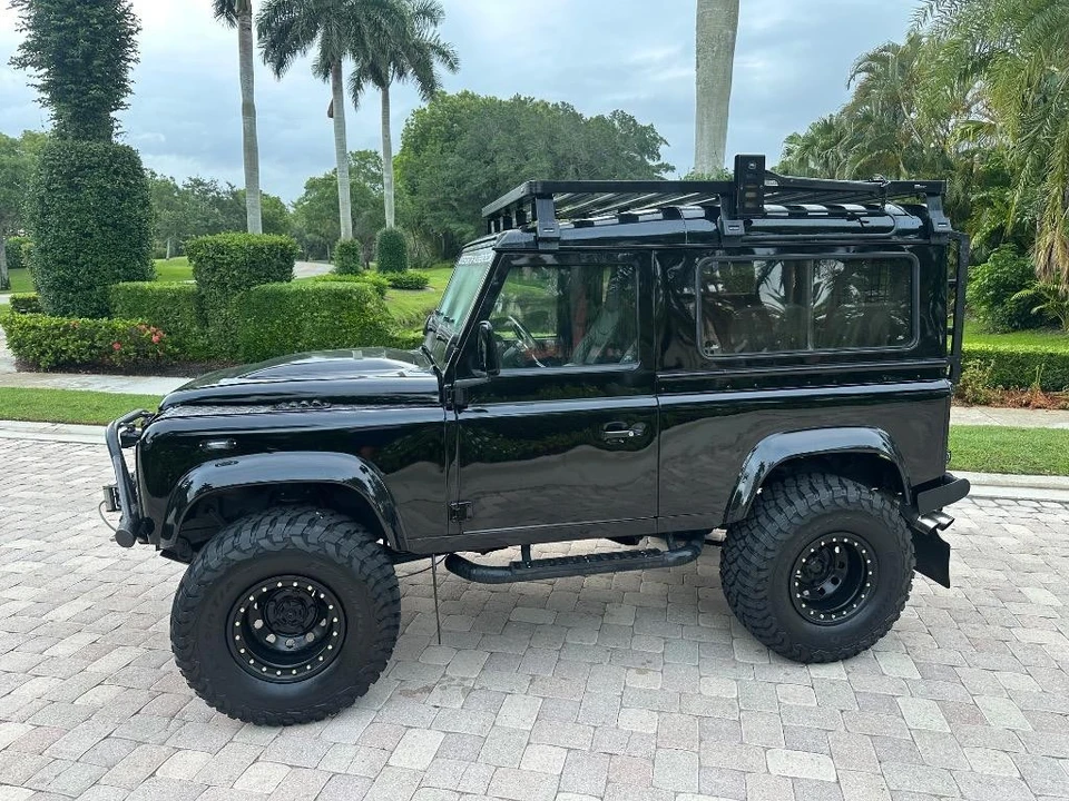 1997 Land Rover Defender 90 - Image 4 of 31
