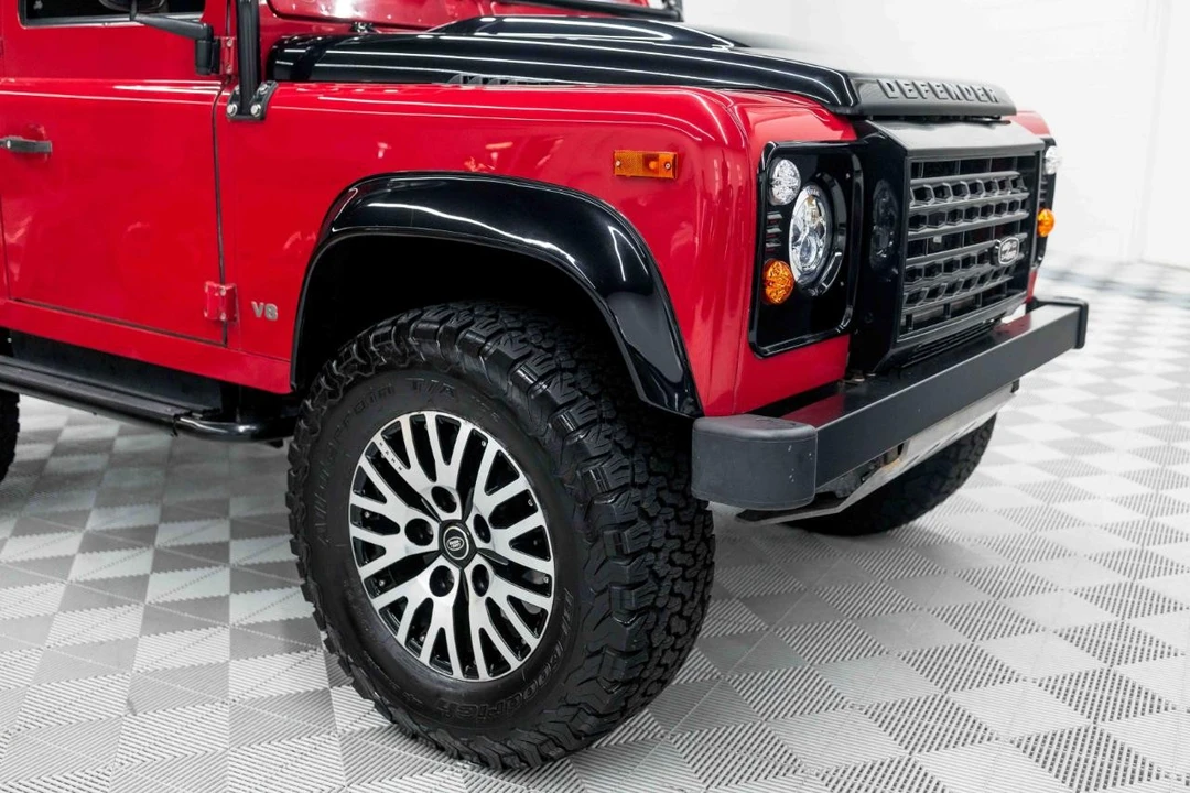1997 Land Rover Defender - Image 14 of 31