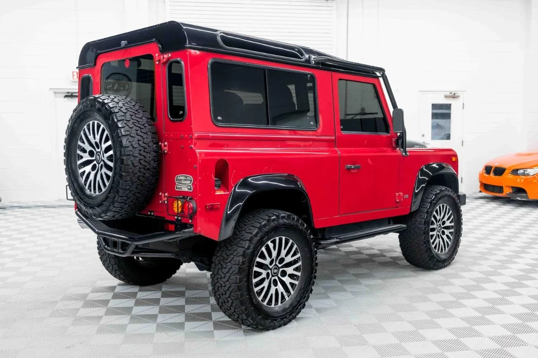 1997 Land Rover Defender - Image 7 of 31