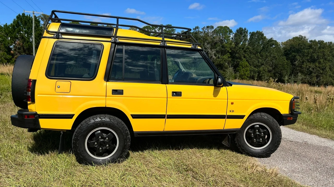 1997 Land Rover Discovery 1st Gen - Image 10 of 30
