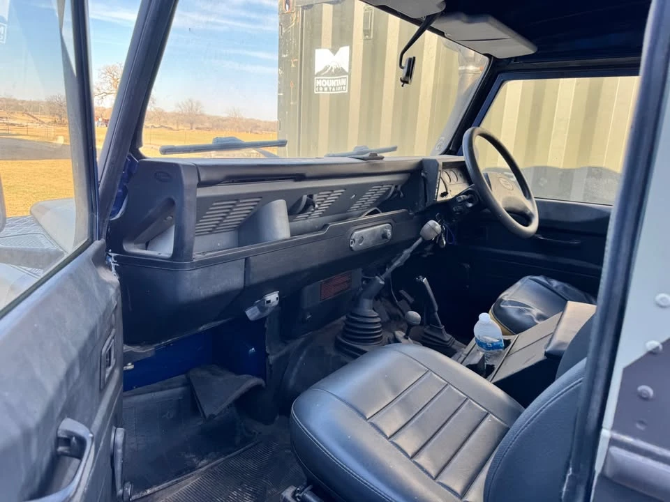1997 Land Rover Defender 110 - Image 3 of 4