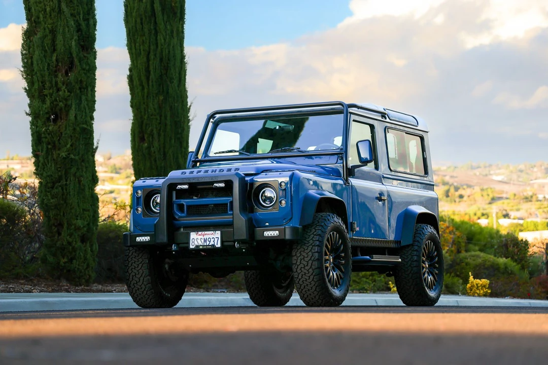1997 Land Rover Defender 90 - Image 3 of 10