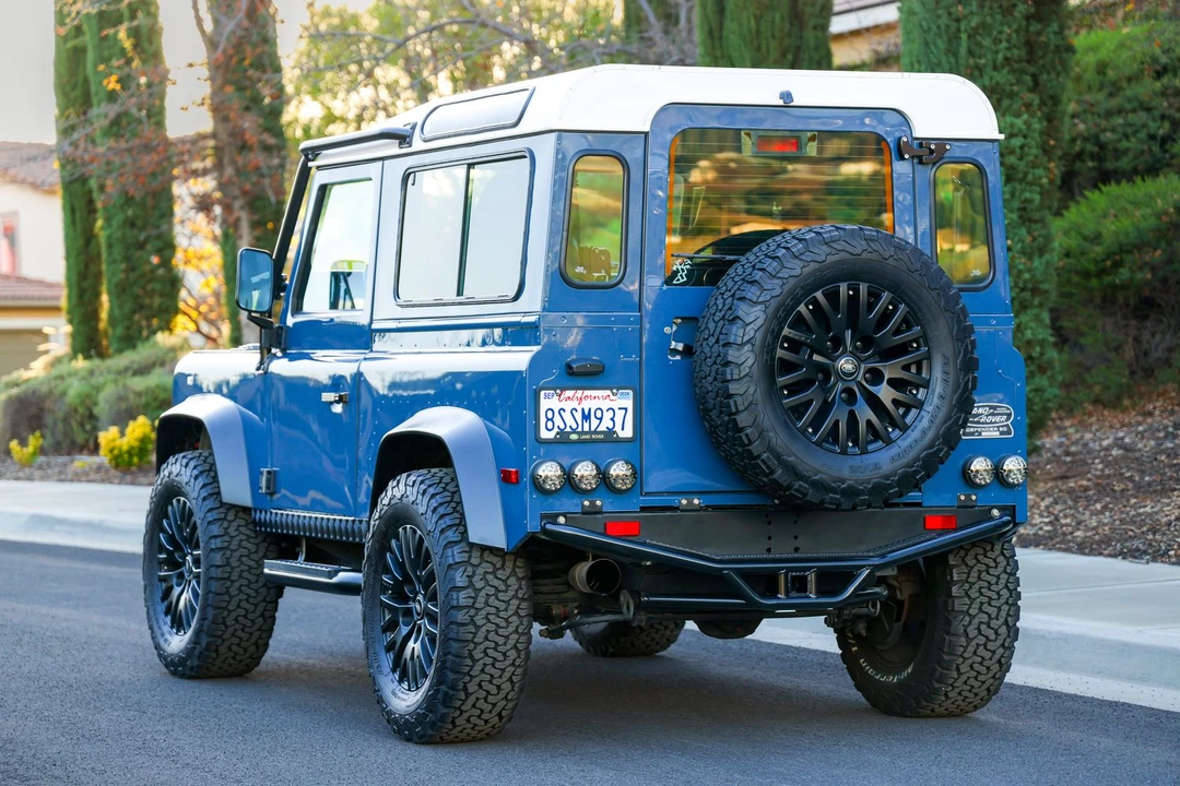 1997 Land Rover Defender 90 - Image 4 of 10