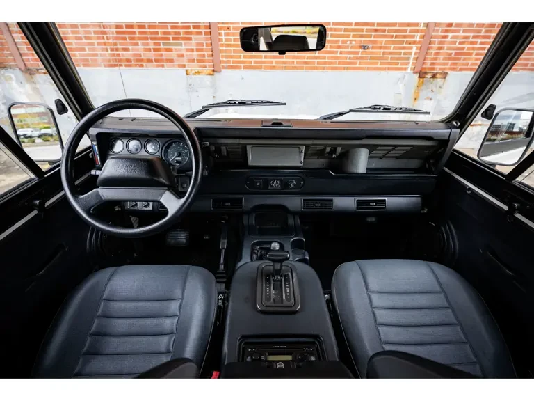 1997 Land Rover Defender 90 - Image 5 of 31