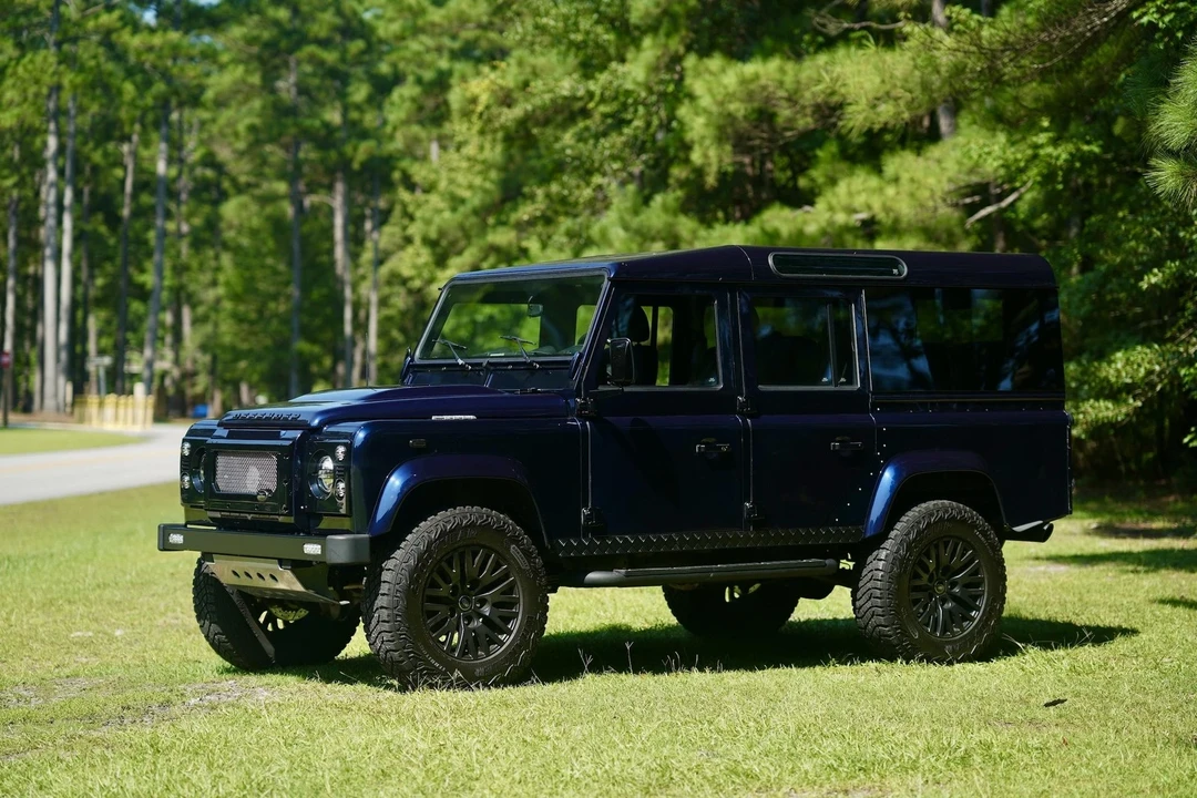 1997 Land Rover Defender 110 - Image 17 of 21