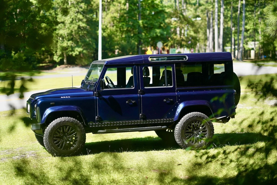 1997 Land Rover Defender 110 - Image 16 of 21