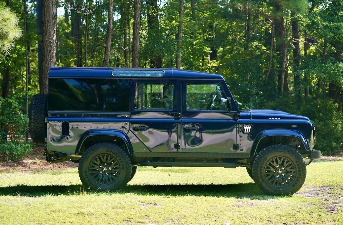 1997 Land Rover Defender 110 - Image 13 of 21