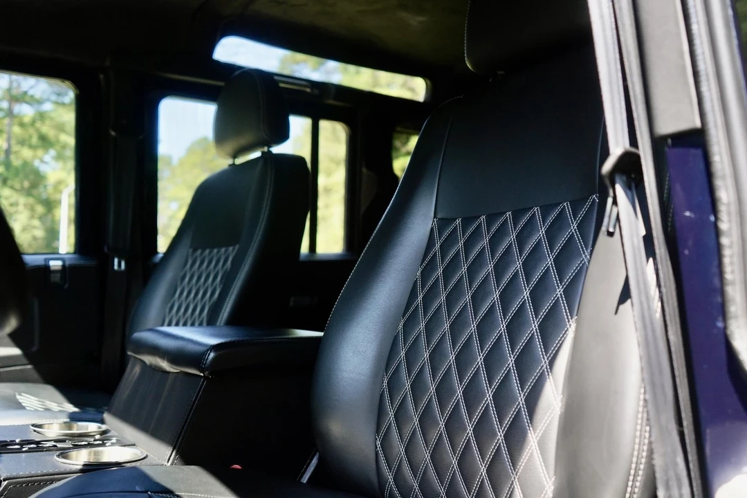 1997 Land Rover Defender 110 - Image 8 of 21