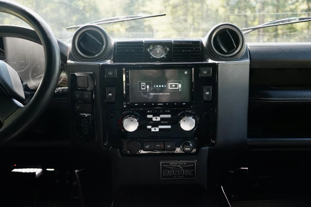 1997 Land Rover Defender 110 - Image 9 of 21